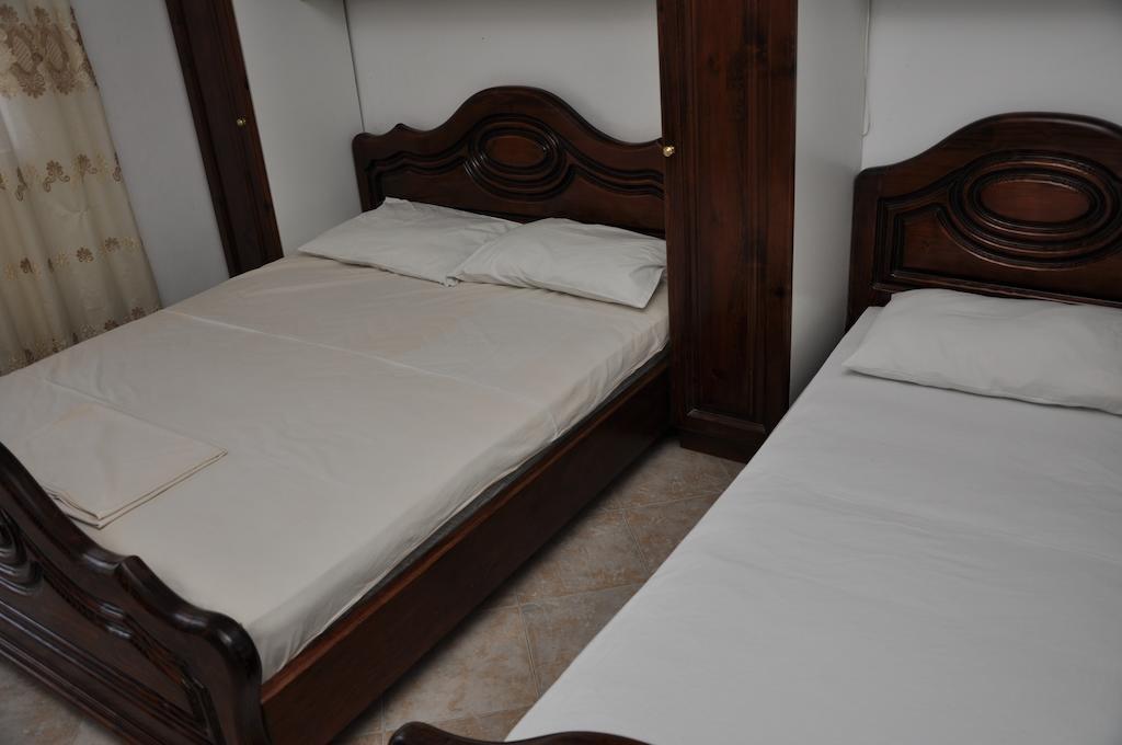 Rooms & Apartments Anka Bar Cameră foto
