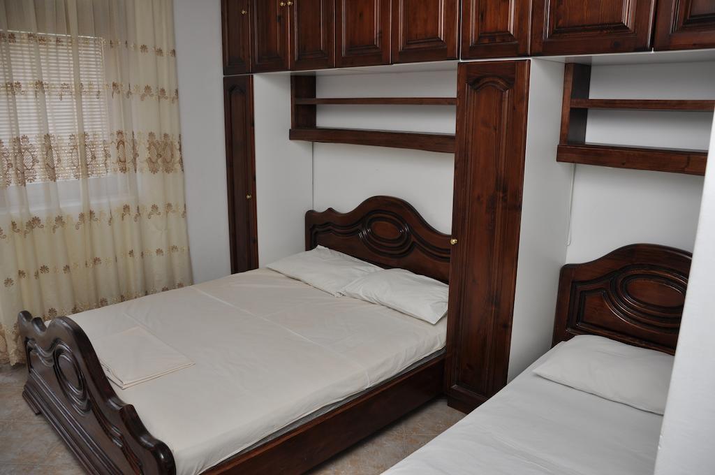 Rooms & Apartments Anka Bar Cameră foto